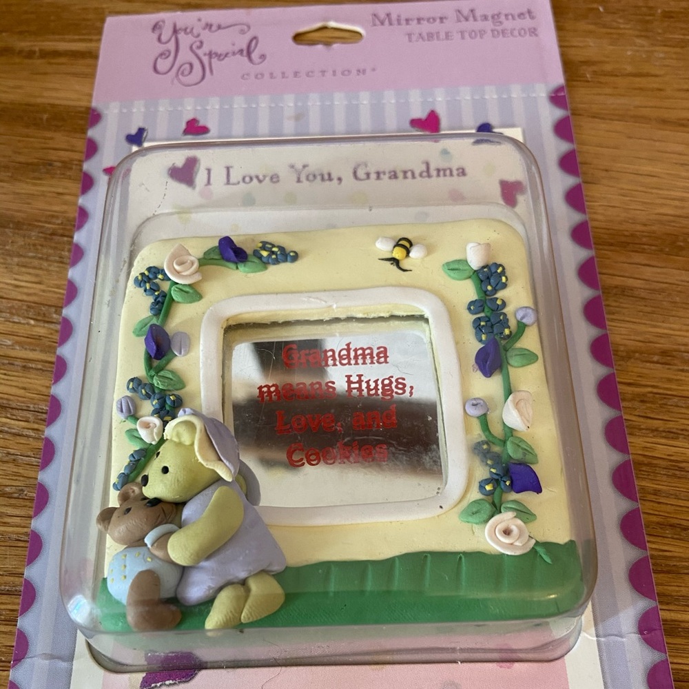 NIP Mirror Magnet For Grandma Table Top Decor